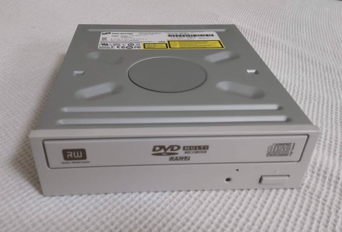 ☆送料無料☆HITACHI-LG DATA STORAGE スーパーマルチ ±R DL二層対応 SATA 内蔵ドライブ 22倍速 MODEL:GH80N (ANCK7WW)