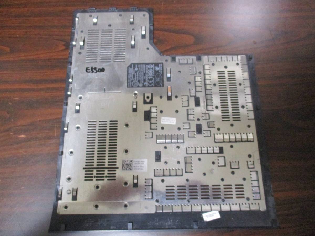 ノートPC裏蓋 DELL E5500 中古品の画像3