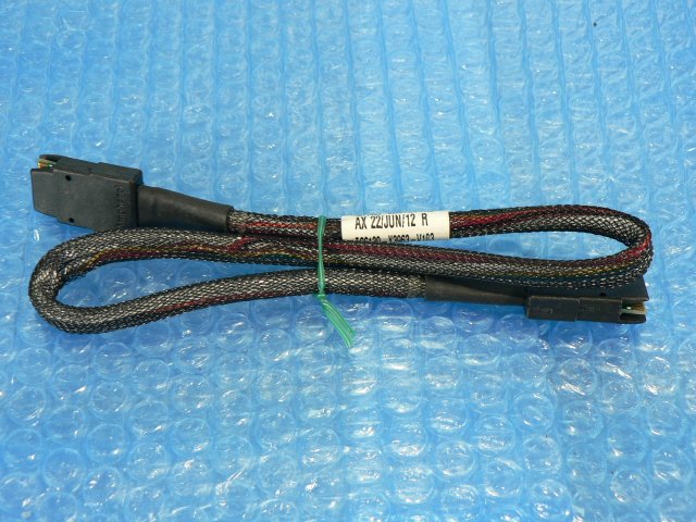 1BCS // Fujitsu PRIMERGY RX300 S7. Mini SAS кабель примерно 40cm SFF-8087 // наличие 9[11]