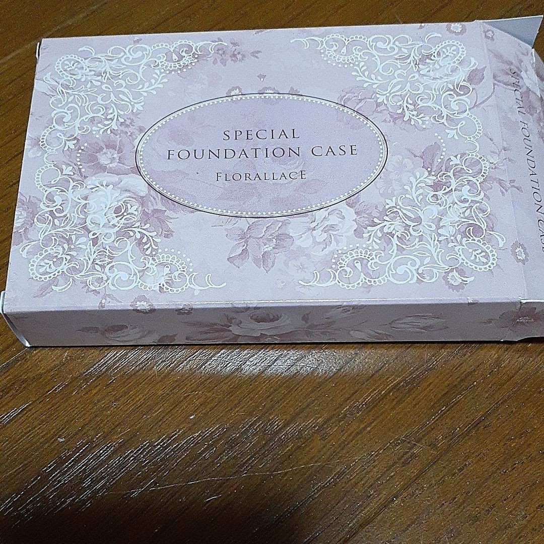 Paypayフリマ お花とレース柄がかわいいピンク色のファンデーションケース Paypayフリマ お花とレース柄がかわいいピンク色のファンデーションケース