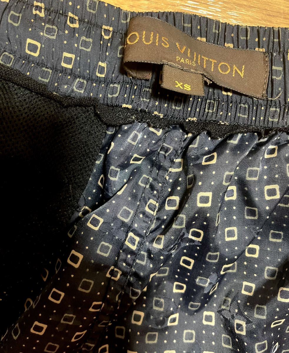 本物 ルイヴィトン LOUIS VUITTON 3D モノグラム柄 ショートパンツ