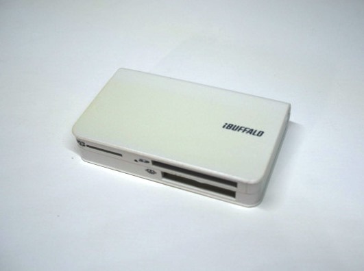 【即決・送料無料】BUFFALO USB 2.0 カードリーダー / ライター BSCR12U2 バッファロー ＳＤ microＳＤ メモリースティック ＣＦ【完動品】