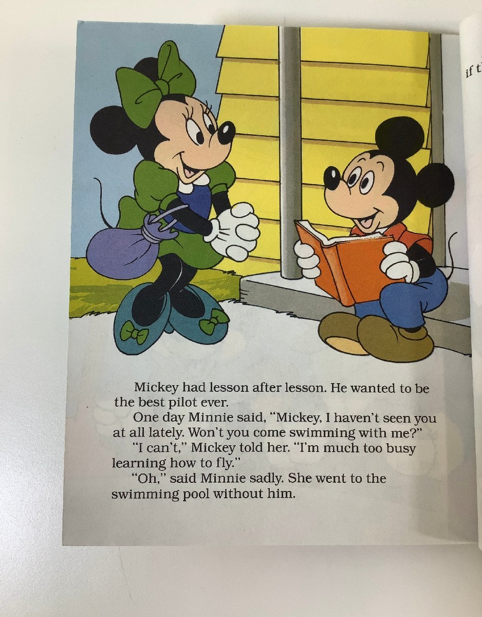 [ rare ]MICKEY MOUSE AND FRIENDS 12 pcs. collection poster attaching foreign book / English / picture book / Disney [ta02l]