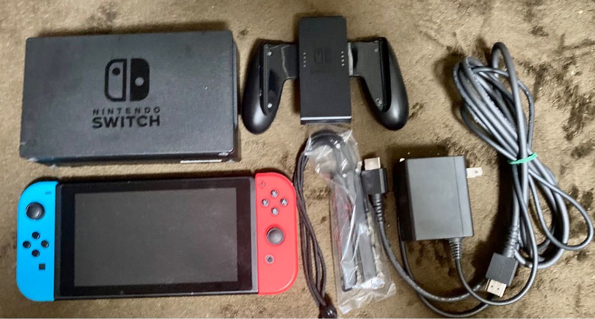 Nintendo  Switch 2019年版 【中古】ニンテンドー  任天堂 スイッチ ゲーム機