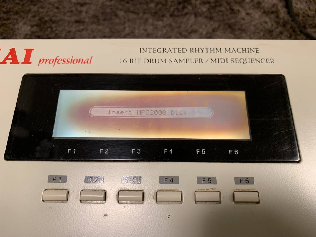 レコーディ】 MPC2000XL 8パラ+エフェクト+メモリー32MB CFカード AKAI