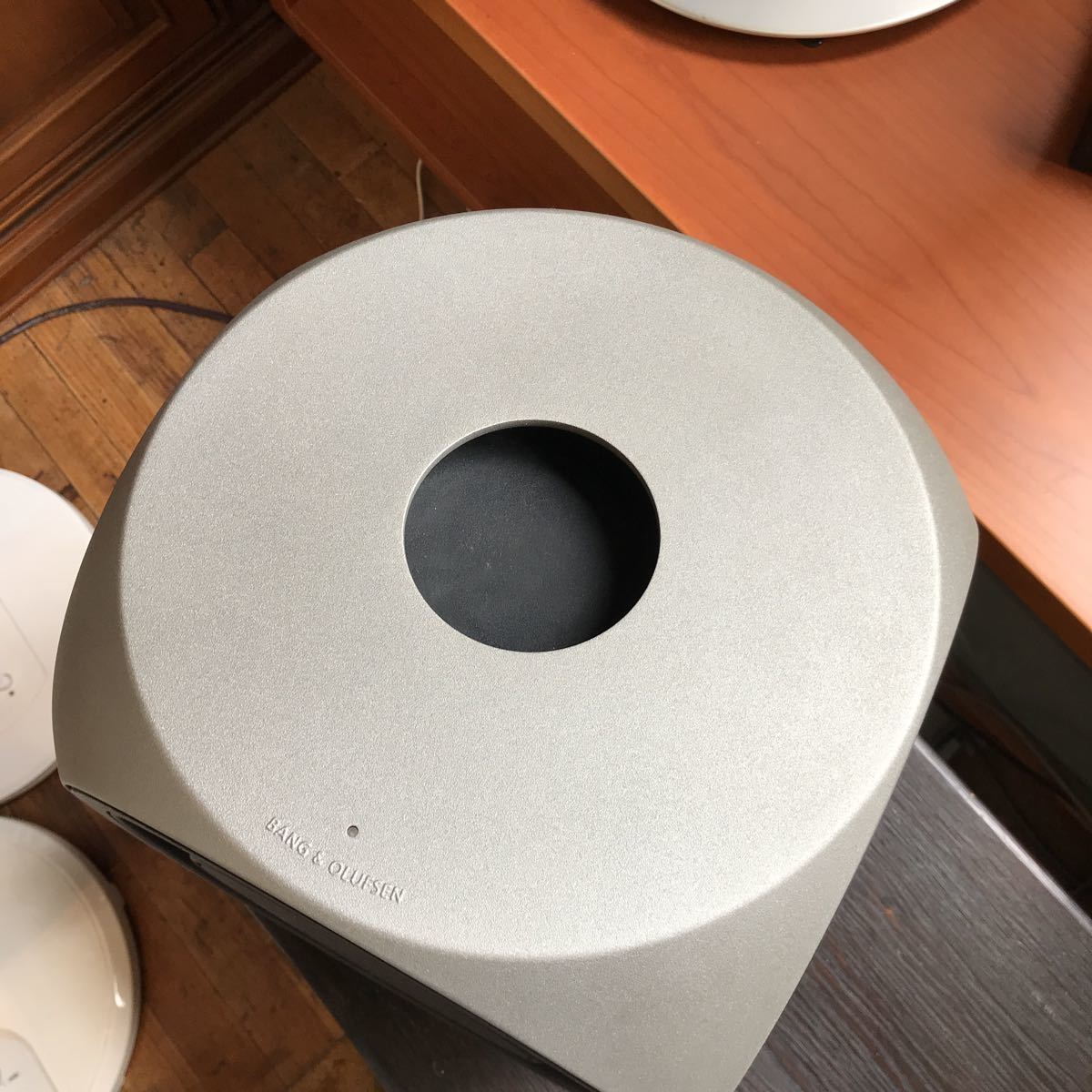 音出し確認済み 現状品 引き取り限定岐阜多治見 Bang&Olufsen BeoSound 9000 CDプレーヤー スピーカー サブウーファー_画像3