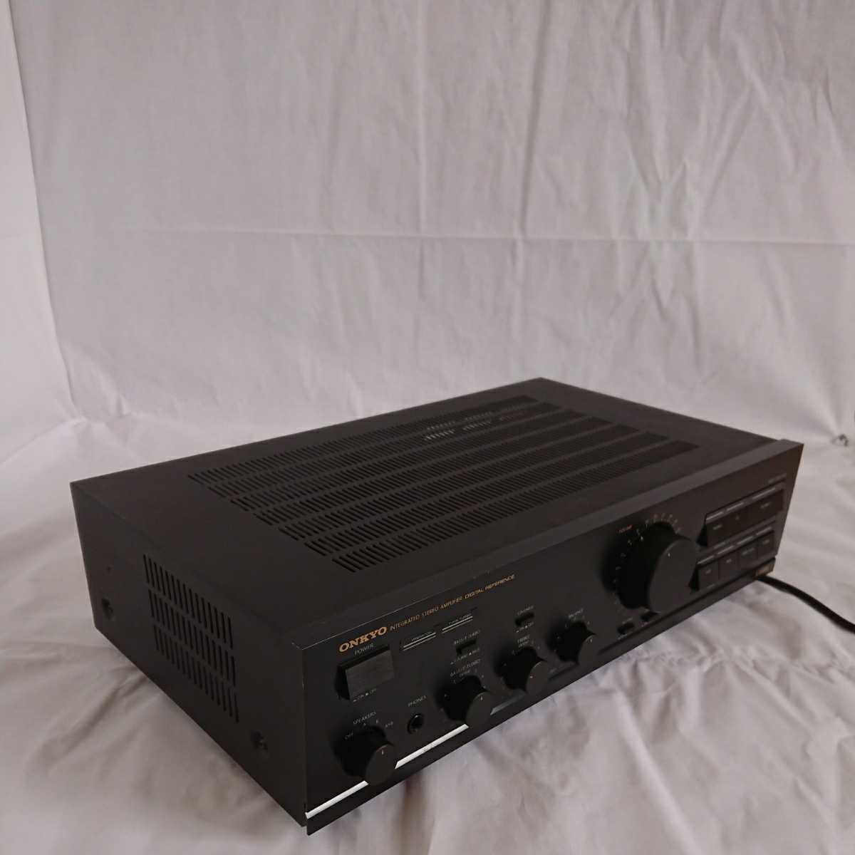 ONKYO INTEGRATED STEREO AMPLIFIER DIGITAL REFERENCE A-812EX 中古