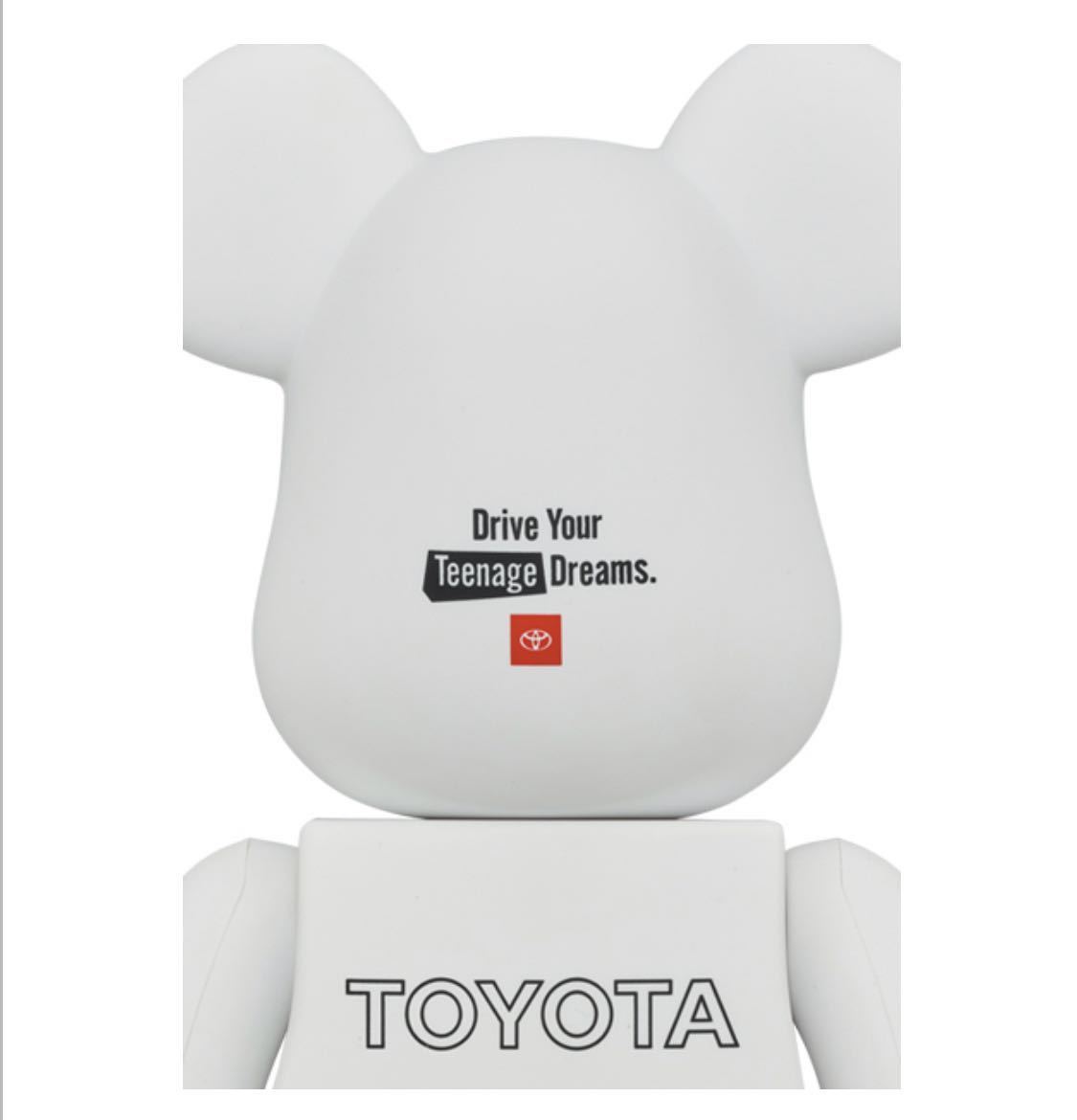 可愛すぎるフェミニンデザイン♪ BE@RBRICK TOYOTA WHITE 100% & 400