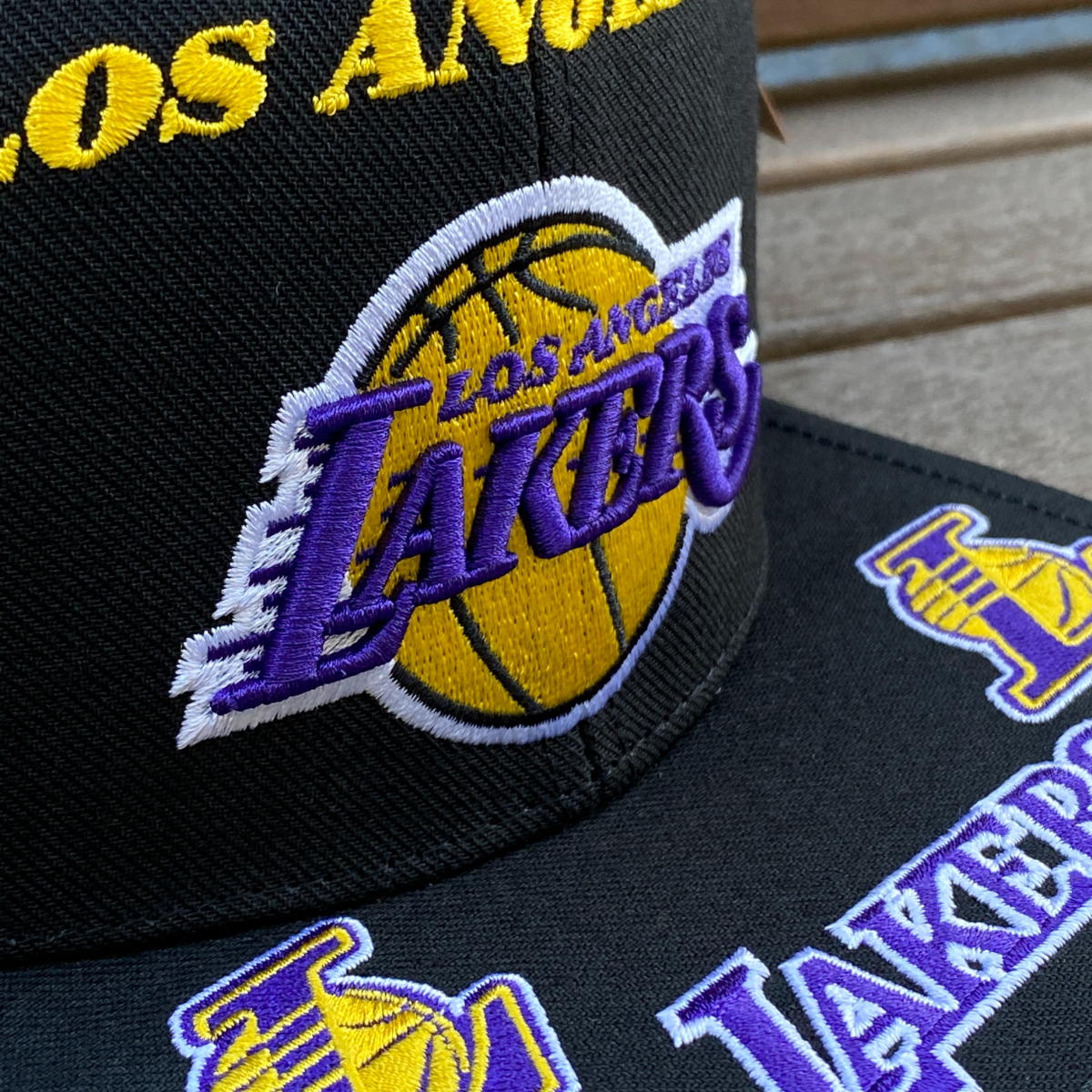 USA正規品 Mitchell&Ness ミッチェル&ネス NBA ロサンゼルス レイカーズ LA LAKERS 公式 スナップバックキャップ THE BRIM サイズ調節可 黒_画像4