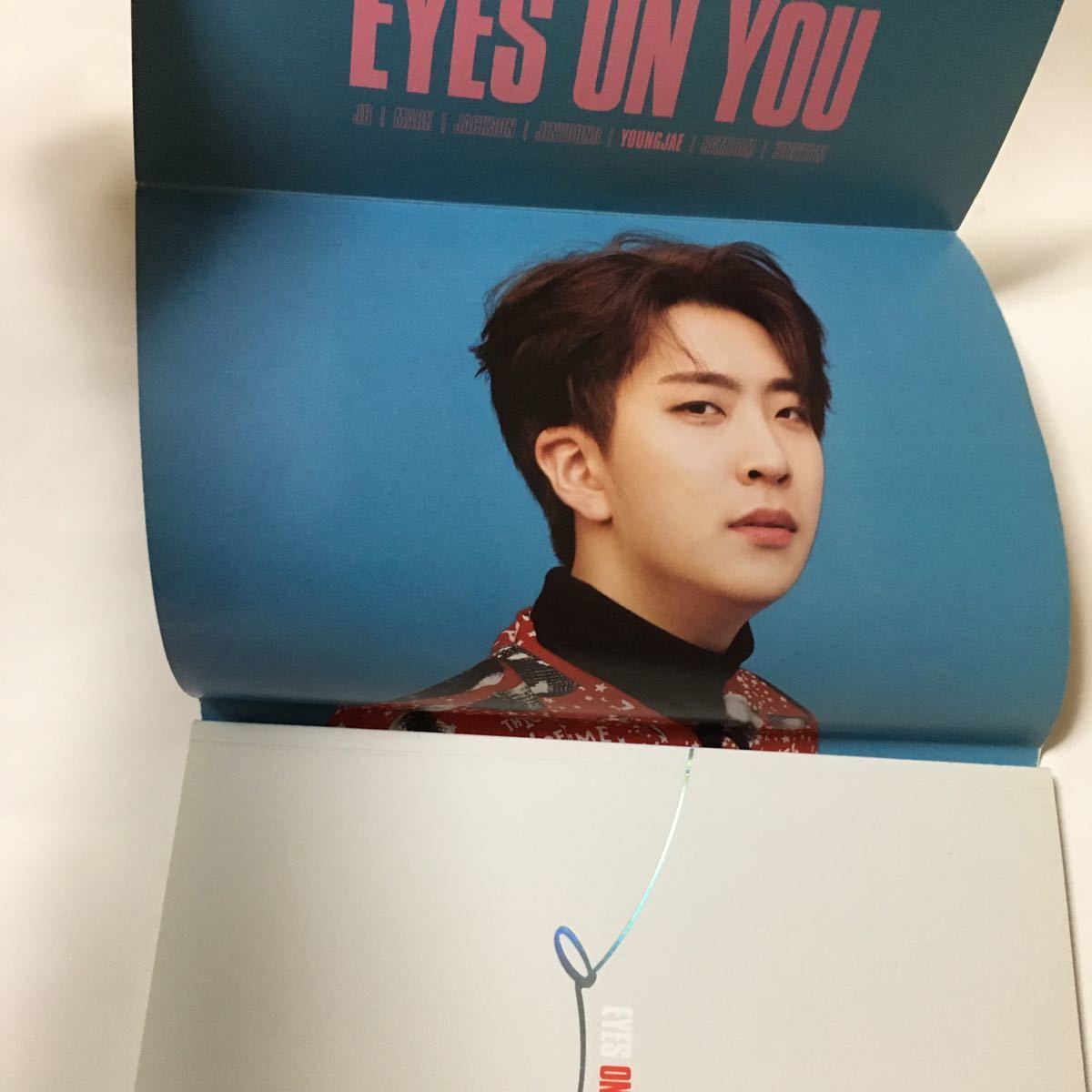 送料込み　GOT7　CD　トレカ　THE 8TH MINI ALBUM　☆EYES ON YOU☆　ON ver.　7曲　韓国盤　K-POP_画像8