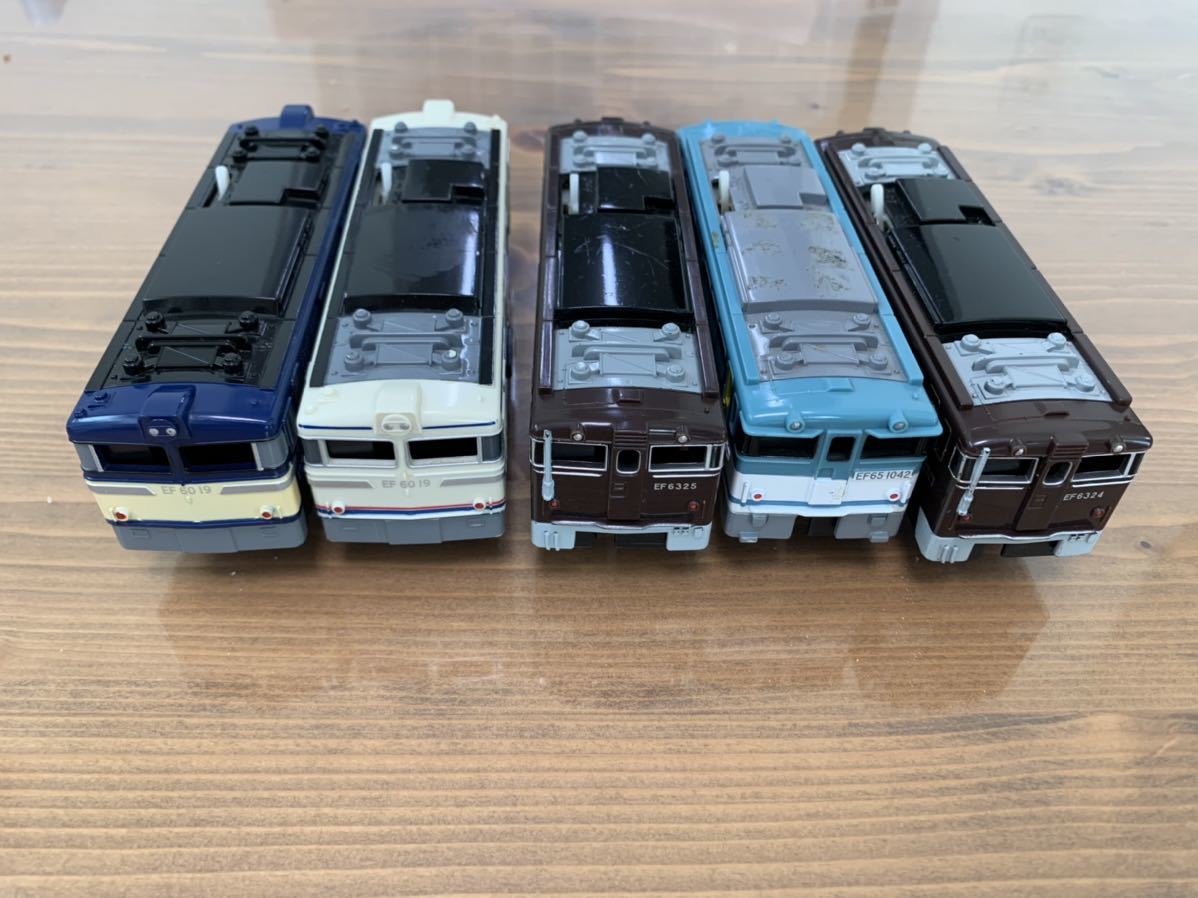 Yahoo!オークション - プラレール 電気機関車 廃盤品 EF65 1042 Yahoo!オークション - プラレール 電気機関車 廃盤品 EF65 1042