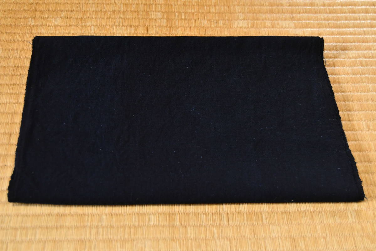 古布　藍染めの無地木綿1幅　濃紺藍上質木綿　186ｃｍ　アート　創作材料　手織り木綿_画像1
