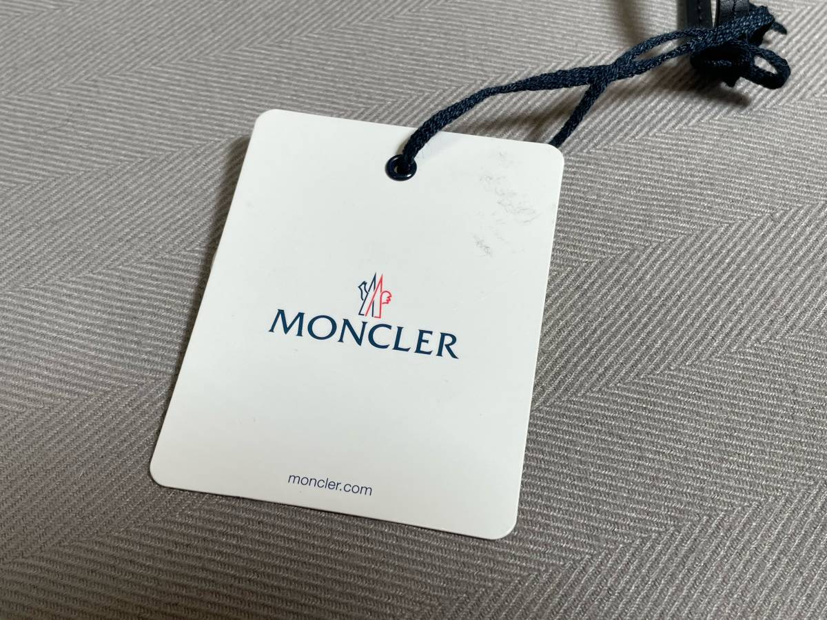 新品 本物 モンクレール MONCLER ストラップ付き レザー コインケース ロゴ 小銭入れ 黒 ブラック 財布 ネックレス ポーチ ミニ バッグ A