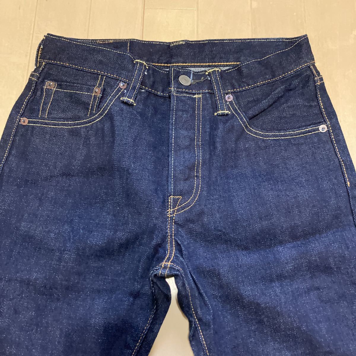 美品 希少 リーバイス501 赤耳 セルビッチ W28 L32 LEVI'S 2358 美品 希少 リーバイス501 赤耳 セルビッチ W28 L32 LEVI'S 2358