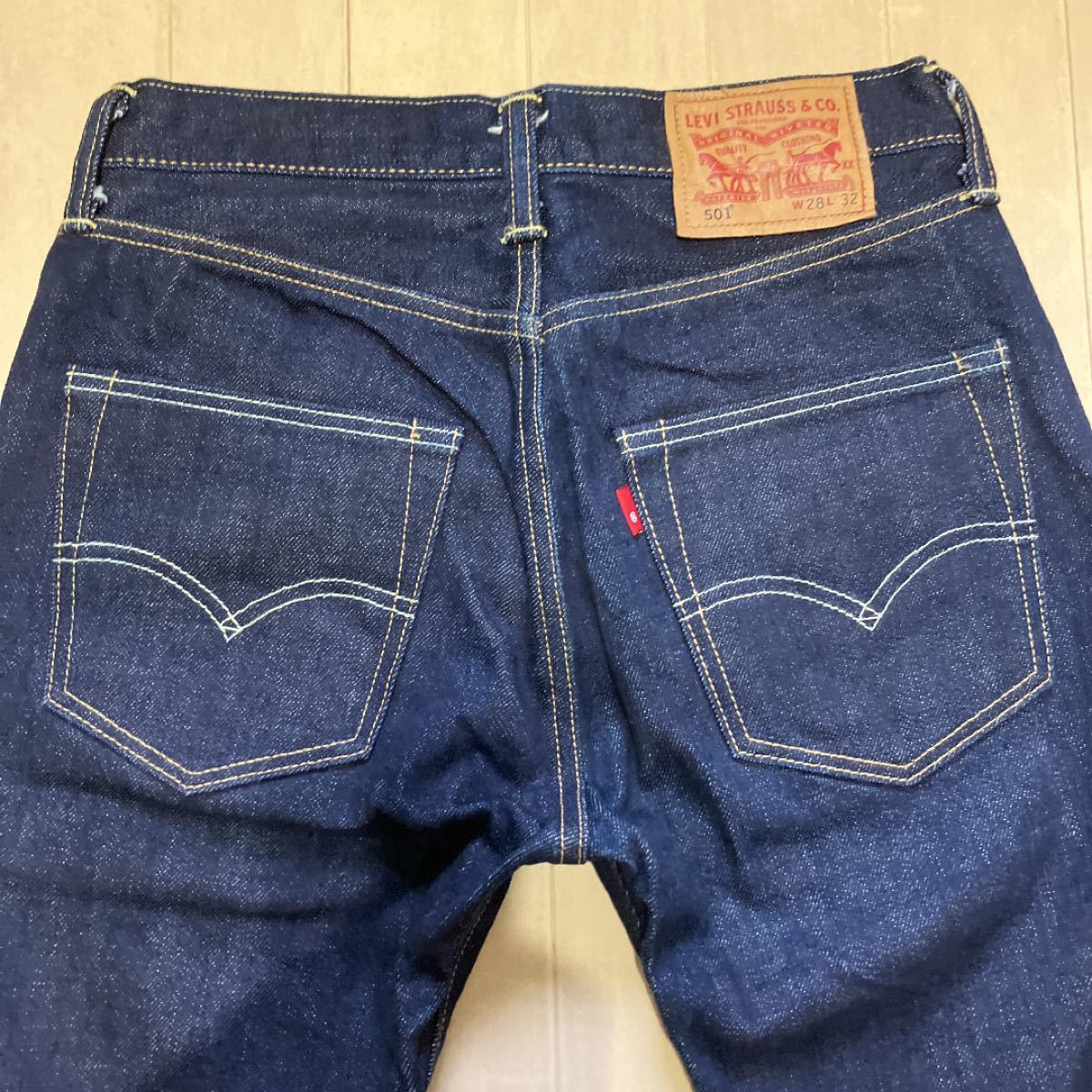 美品 希少 リーバイス501 赤耳 セルビッチ W28 L32 LEVI'S 2358 美品 希少 リーバイス501 赤耳 セルビッチ W28 L32 LEVI'S 2358
