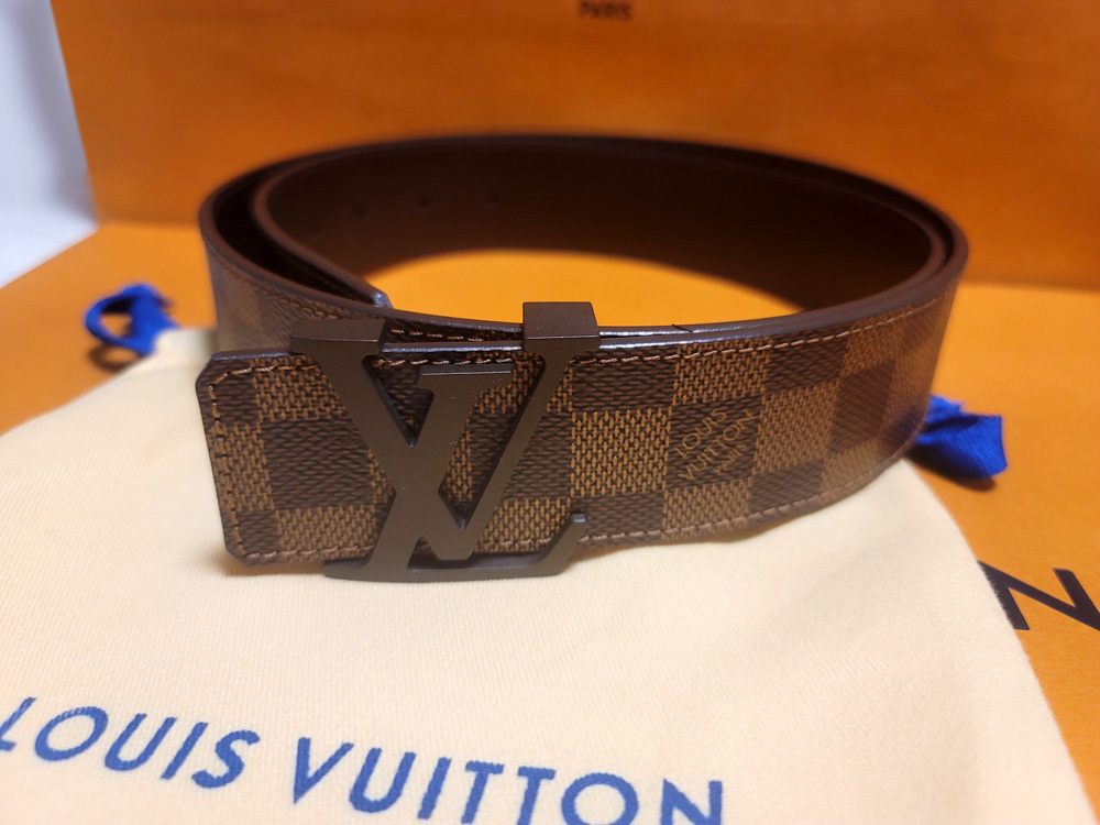 LOUIS VUITTON メンズ ベルト サンチュール・LV イニシャル 40MM