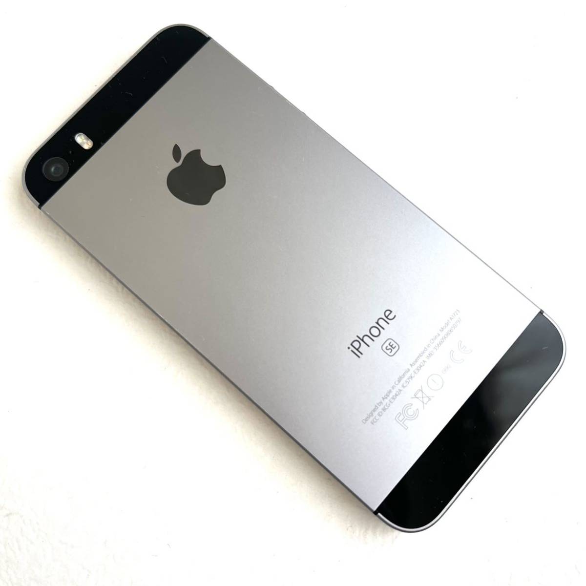 極美品☆超キレイ♪新品バッテリー残量100%☆人気のiPhoneSEスペース