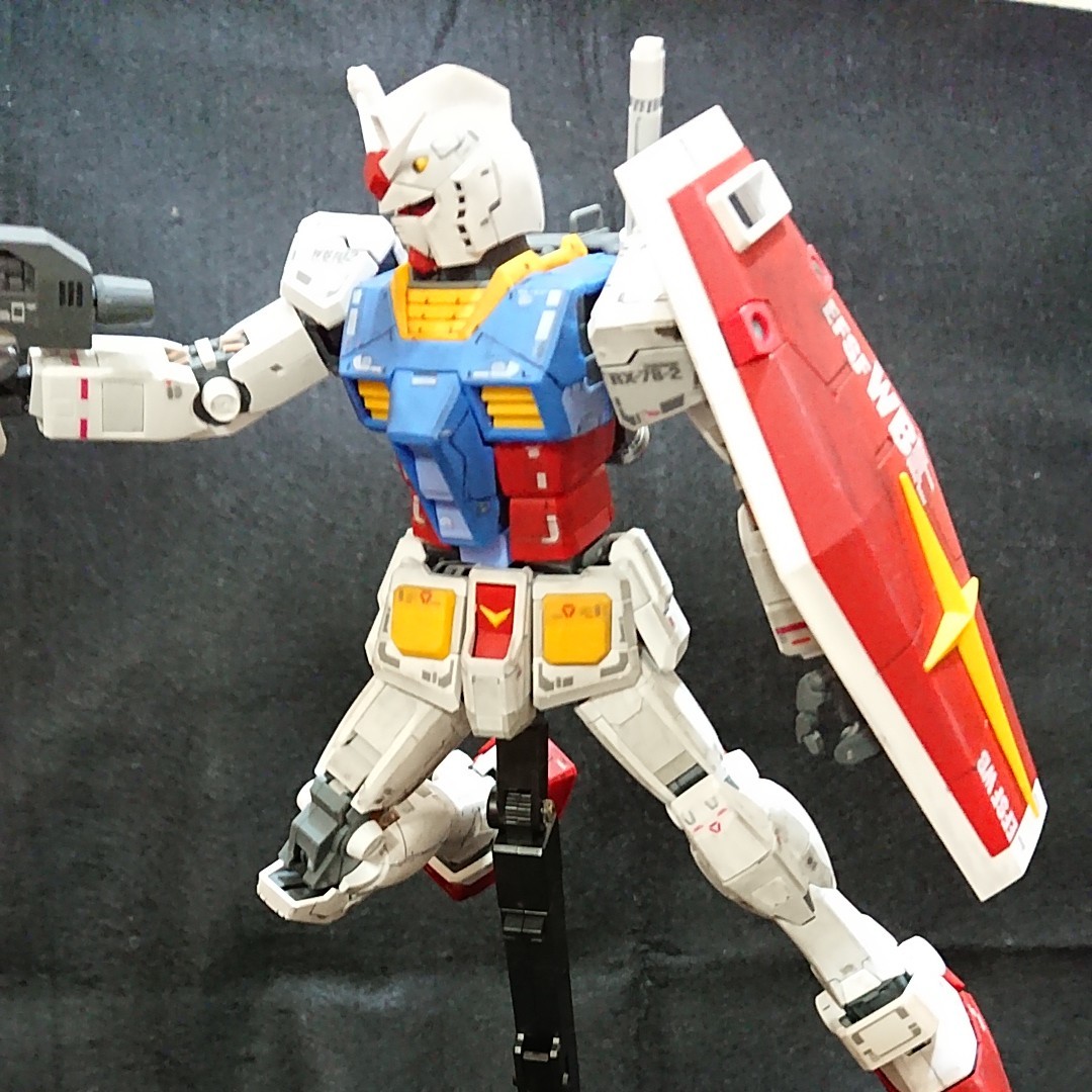 MG 1/100 RX-78-2 ガンダムVer.3.0 ガンプラ 完成品 ウェザリング 塗装済み