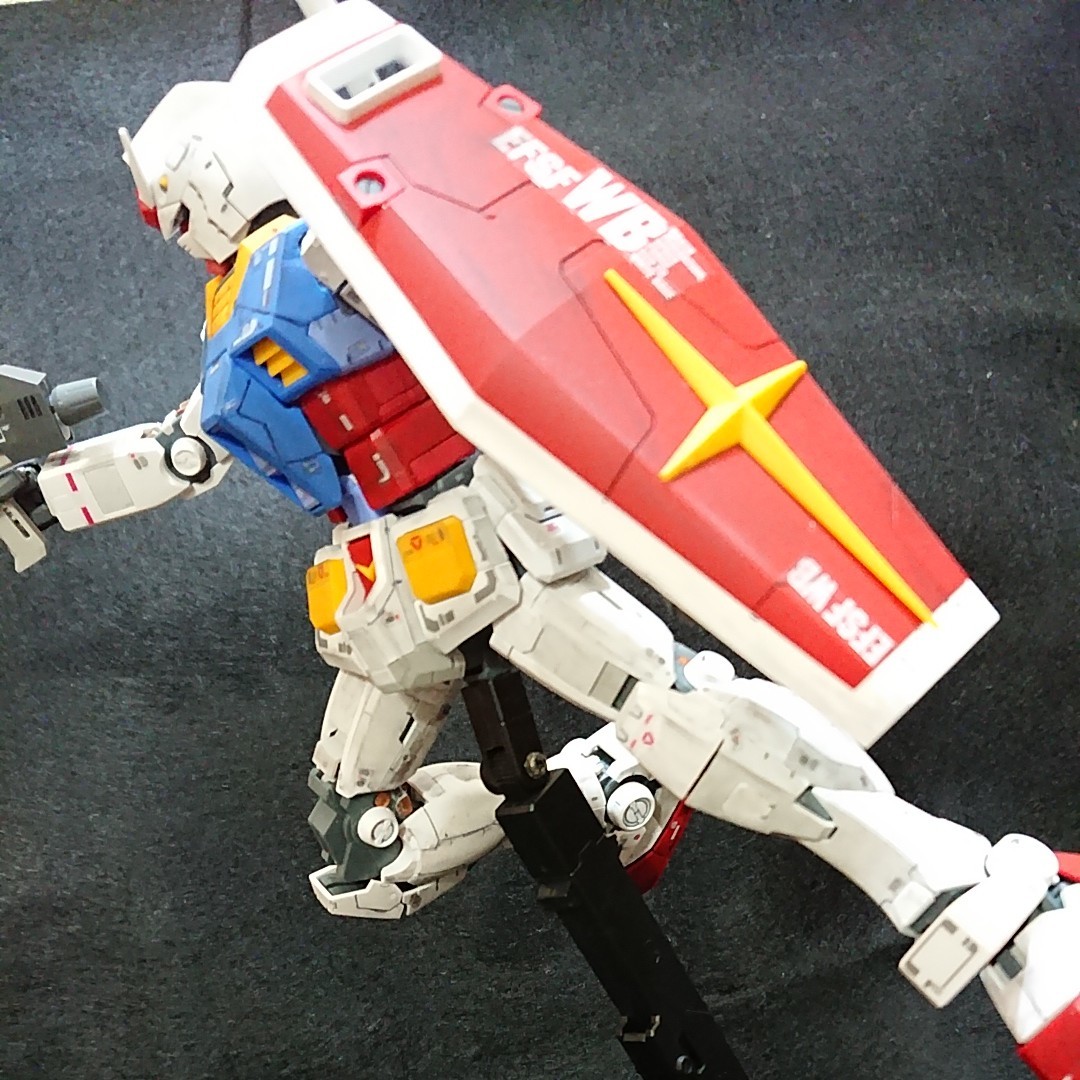 MG 1/100 RX-78-2 ガンダムVer.3.0 ガンプラ 完成品 ウェザリング 塗装済み