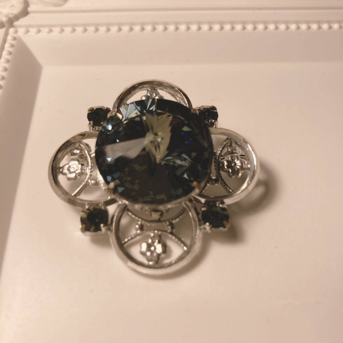 ヴィンテージ ブラックダイヤモンド シルバー ブローチ 花 silver Brooch black  japan Vintage 0025の画像2