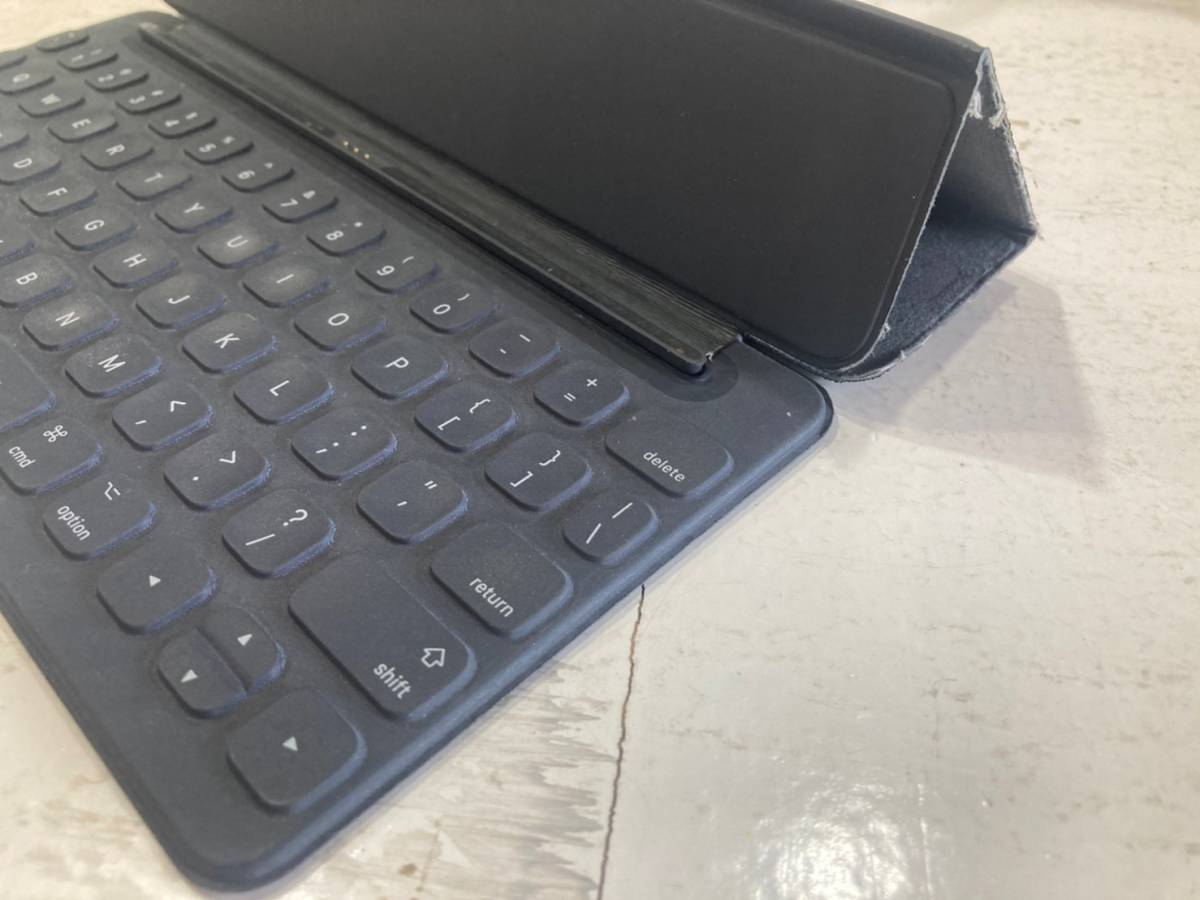 801 送料無料 中古 Apple Smart Keyboard MM2L2AM/A [9.7インチiPad Pro用] キーボード 英語配列 US