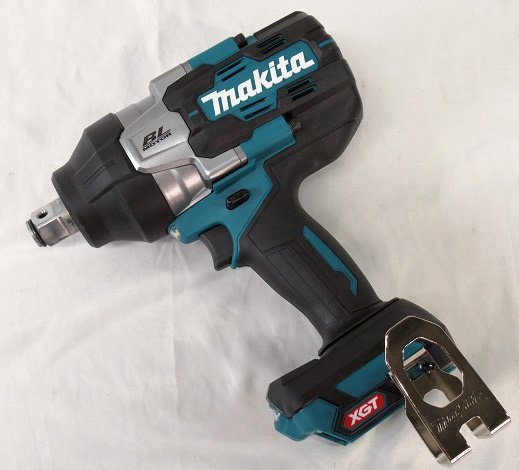 1円～ 中古美品 makita マキタ 充電式 インパクトレンチ TW001GRDX 2.5Ah 40Vmax バッテリ2個 充電器付_画像3