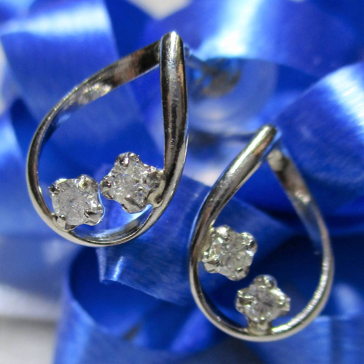 国内配送】 【新品】pt900/プラチナ/ダイヤモンド0.08ct/雫/ドロップ