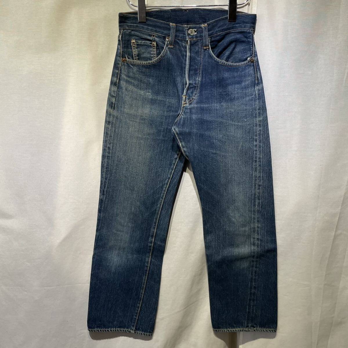 極上】60s Levi's 501 BIG E デニムパンツ W28 ヴィンテージ 釦裏4 赤