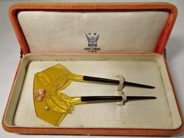 人気ショップ 豪華トロ甲に珊瑚の花飾 レターパックプラス可 0813U1G かんざし 人気ショップ 豪華トロ甲に珊瑚の花飾 レターパックプラス可 0813U1G かんざし