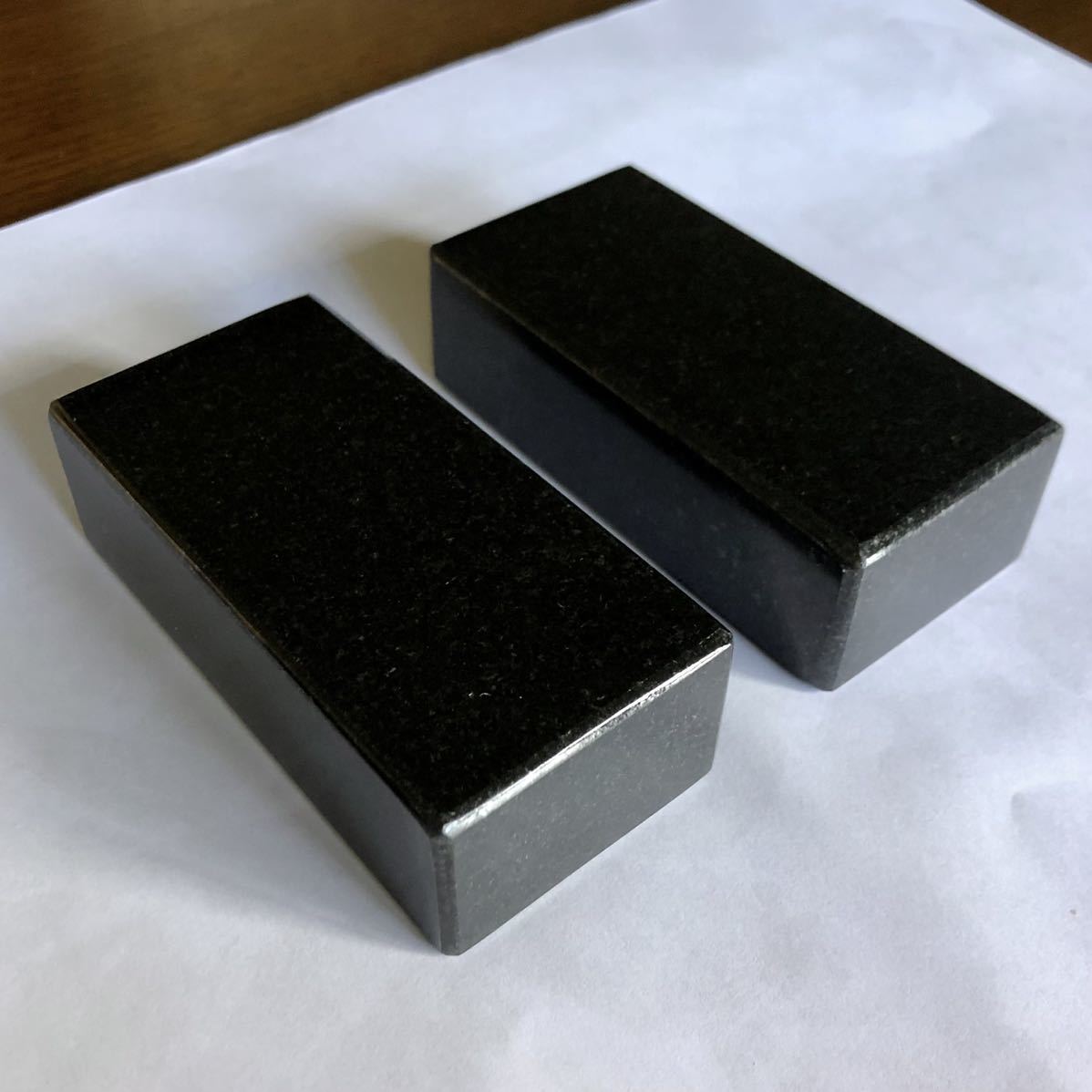 黒御影石 100×48×30mm 2個 インシュレーター オーディオボード 