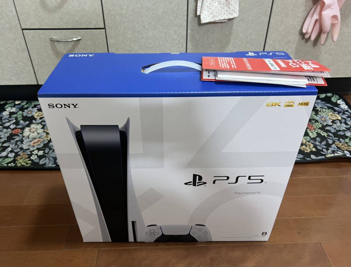 保証三年期間付き！送料無料！開封シールなし！ SONY ソニー PS5 PlayStation5 本体 CFI-1100A01 プレイステーション5 _画像1