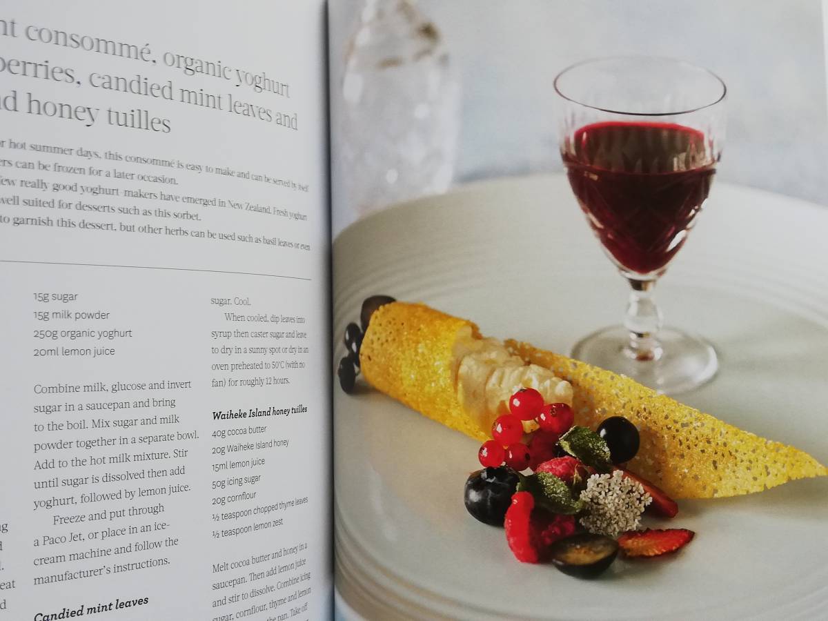 A Life of MUDBRICK Mudbrick Vineyard & Restaurant マッド A Life of MUDBRICK Mudbrick Vineyard & Restaurant マッド