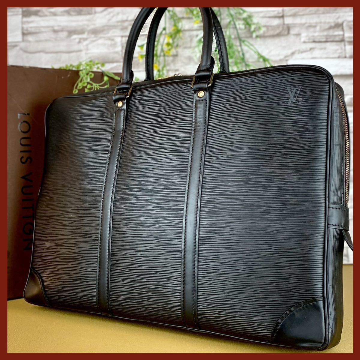 a299 1円☆美品☆ Louis Vuitton エピ ポルトドキュマン