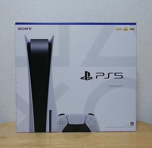 PlayStation5 ( CFI-1100A01 ) ディスクドライブ搭載 通常版　新品 2022 8/27購入 1年間 保証付 国内正規品 PS5 本体 プレイステーション