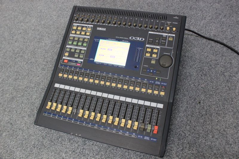 P5537)ヤマハ デジタルミキシングコンソール 03D 通電OKジャンク品