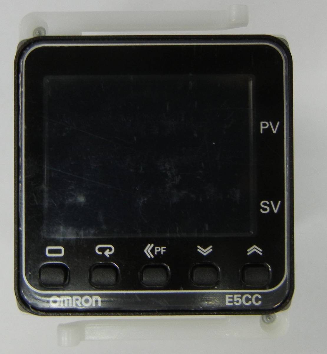 新品 未使用 OMRON オムロン 温度調節器 温調器 E5CC-QX0ASM-000 電圧出力（SSR駆動用）