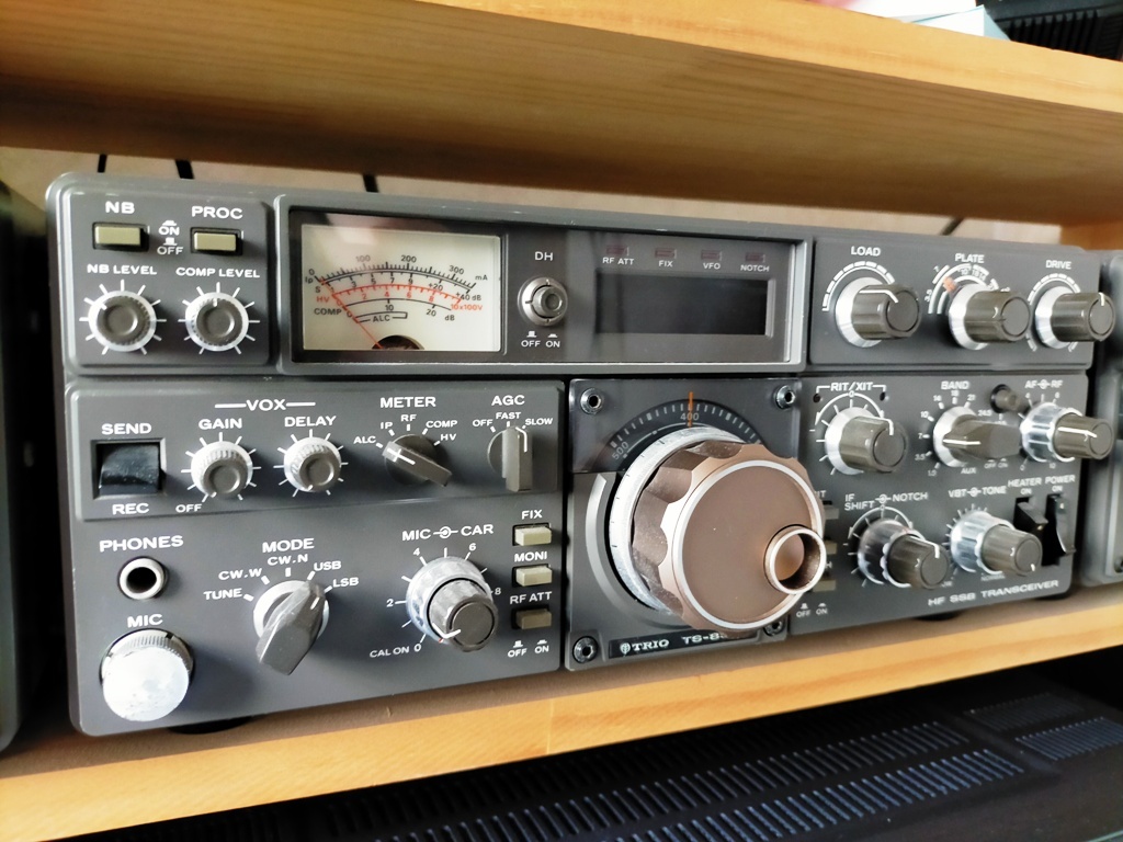 TRIO トリオ SSB トランシーバー TS-830V 無線機 Yahoo!オークション - 送料無料【TRIO】HF SSBトランシーバー TS