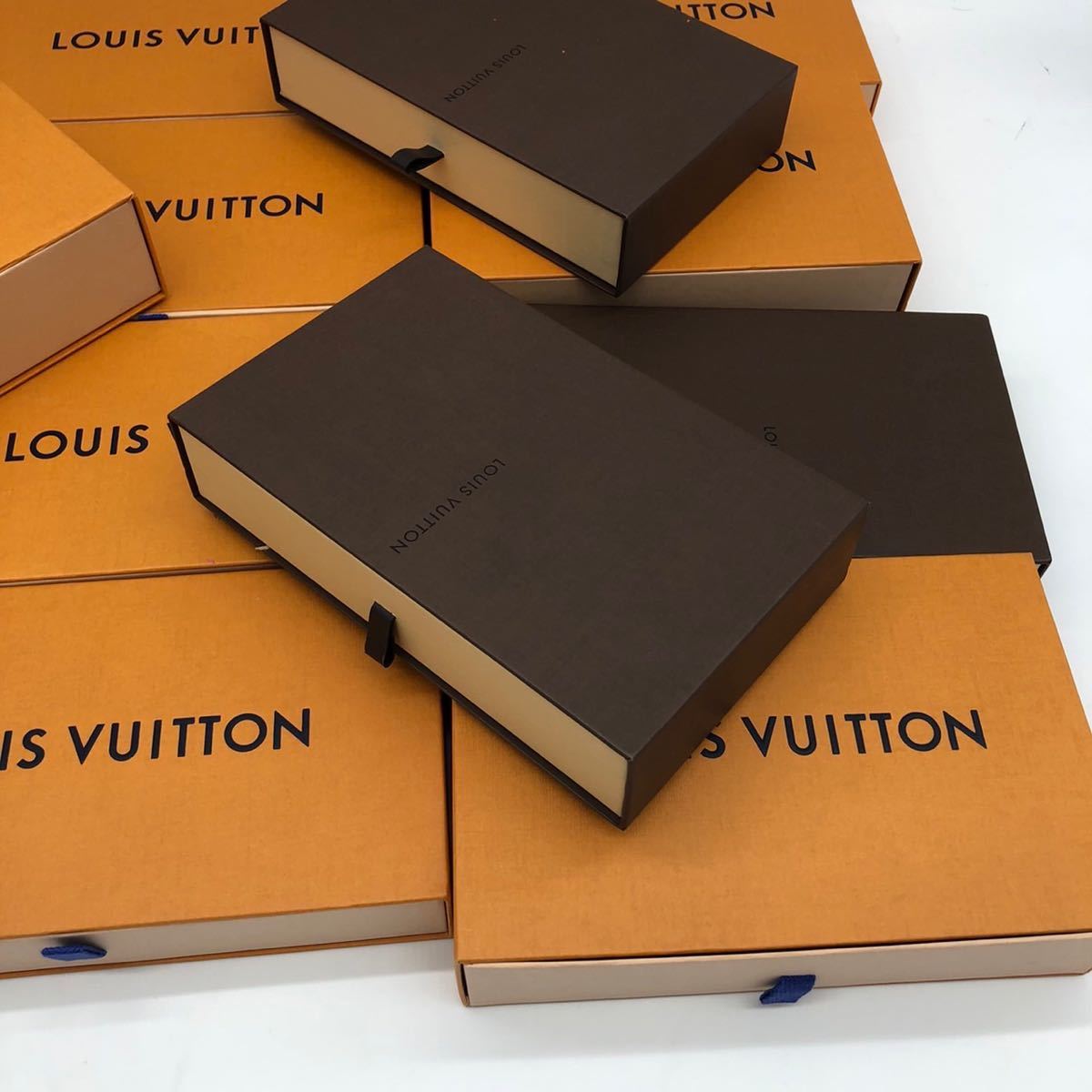 します LOUIS 空箱 15箱の通販 by サラちゃん's shop｜ルイヴィトンならラクマ VUITTON - ルイヴィトン  LOUISVUITTON ブランド