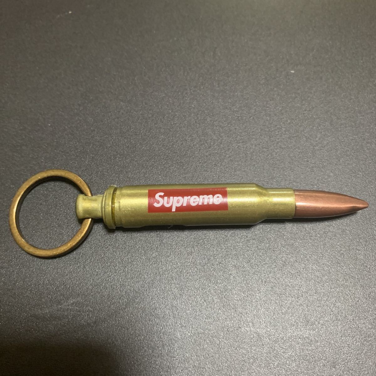 Supreme 弾薬型キーホルダー ナイフ付き 新品・未開封 Yahoo!オークション - シュプリーム supreme 弾丸キーホルダー
