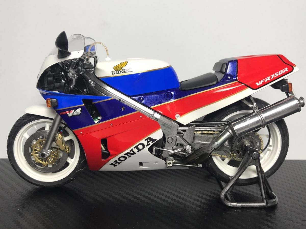 タミヤ 1/12 ホンダ VFR750R RC30 塗装完成品 | www.mj-company.co.jp