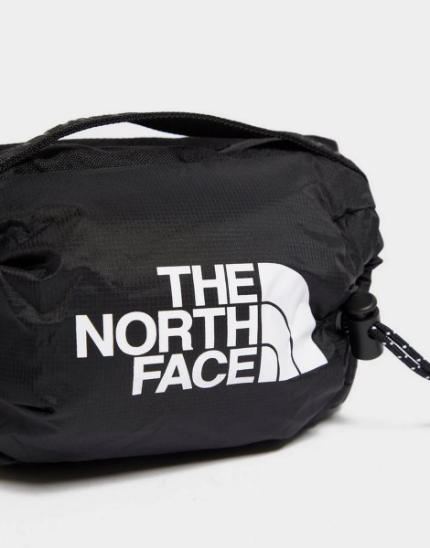 新品タグ付き 海外限定 ノースフェイス ウエストバッグ ボディバッグ ヒップパック The North Face Bozer Hip Pack III_画像3