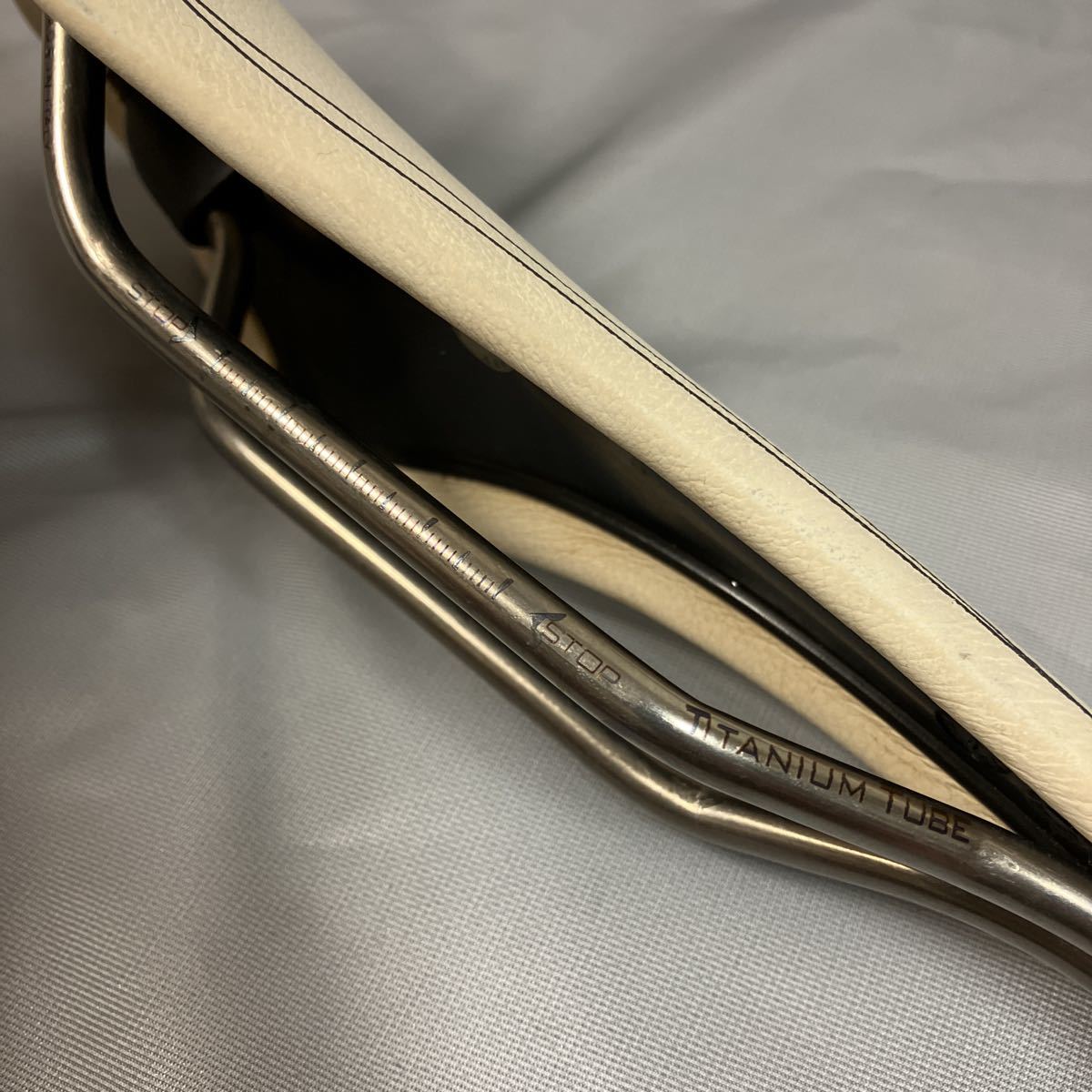 Selle Italia SLR 135g ホワイト サドル / Saddle セライタリア Selle Italia SLR 135g ホワイト サドル / Saddle セライタリア