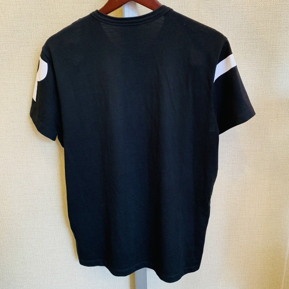 【86】MONCLER モンクレール マグリア Tシャツ F10918 C70610 メンズ タグサイズL 正規店購入 ICタグ確認済 2～3回着用 現状品 レアTシャツ_画像2