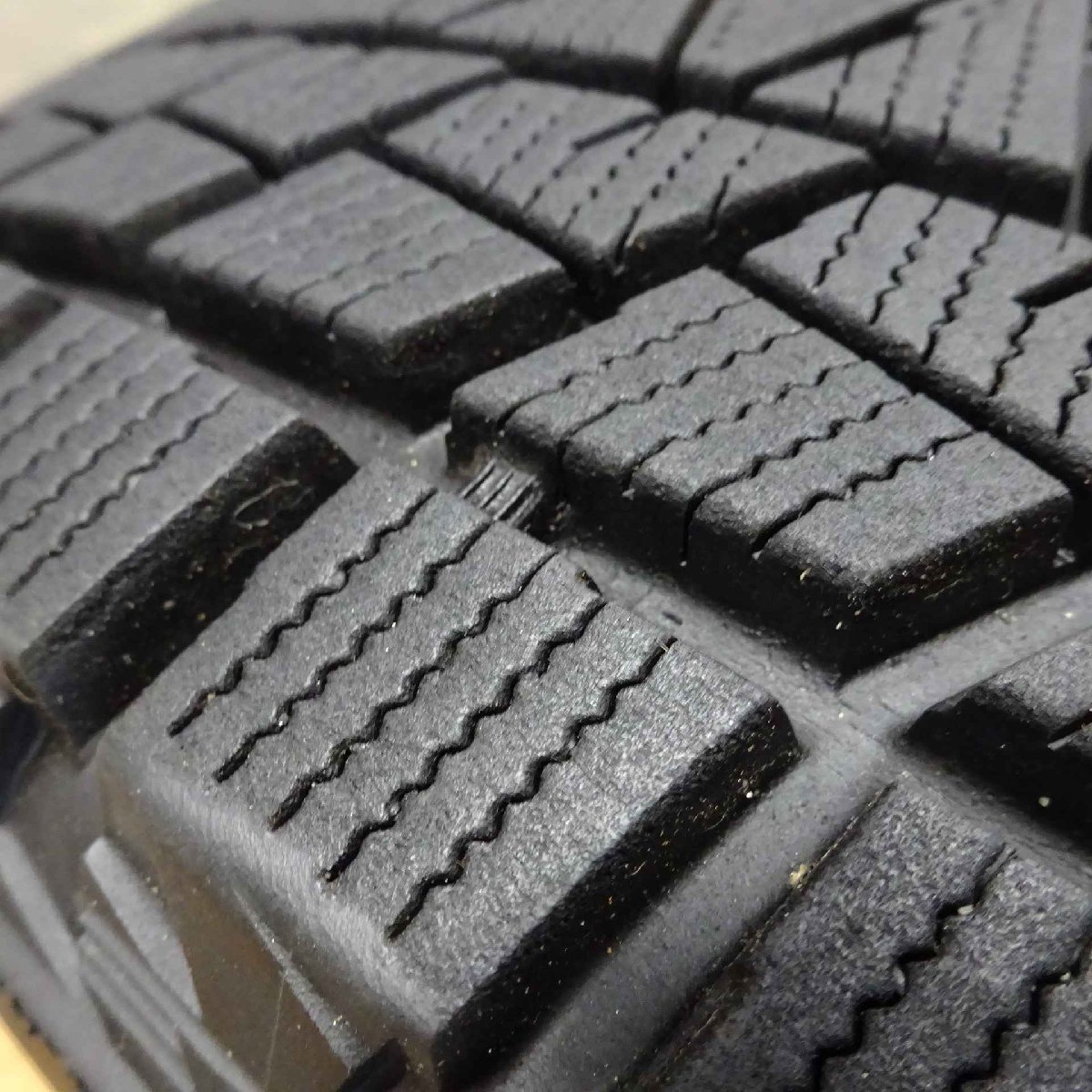 ■4本SET!■NO,B1862■会社宛 送料無料■215/65R16 98Q■ブリヂストン BRIDGESTONE ブリザック DM-V1■冬 エクストレイル デリカD5 特価！_画像3