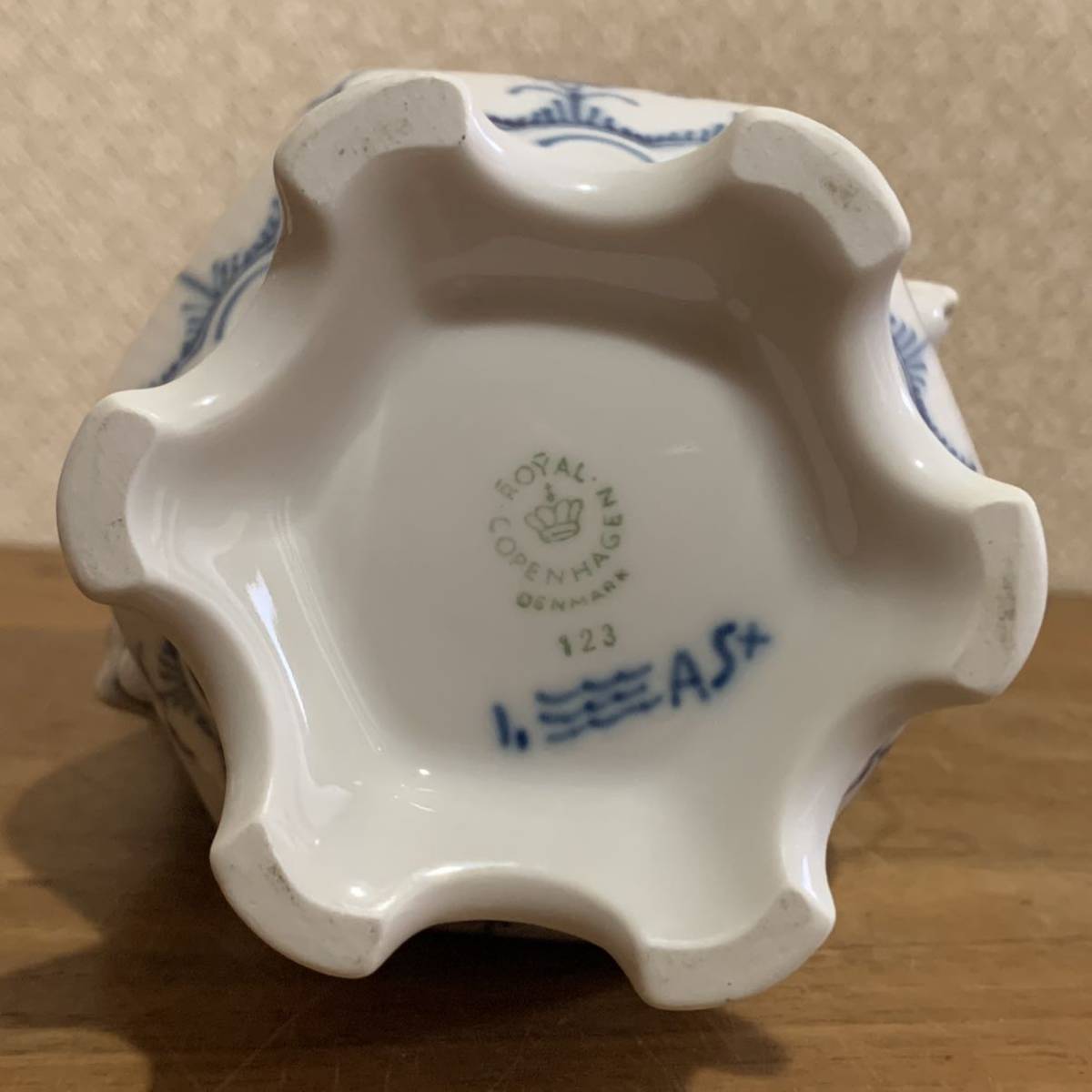 希少 美品 未使用 ロイヤルコペンハーゲン ブルーフルーテッド フル