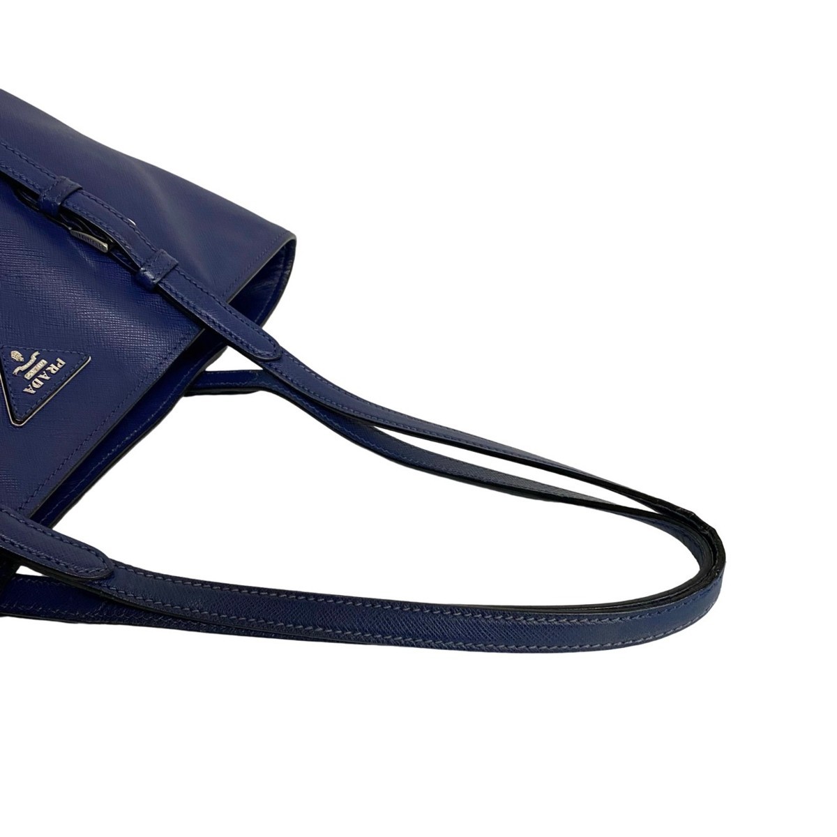 美品 PRADA プラダ 三角ロゴ 金具 サフィアーノ レザー 本革