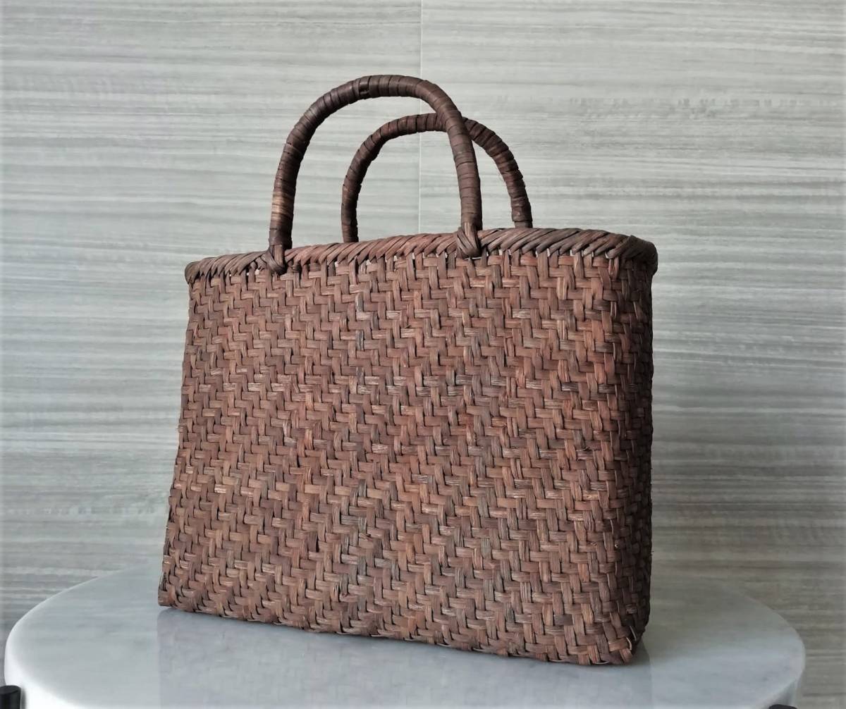 ☆未使用保管品 最高級品 山ぶどう蔓のトートバッグ 同素材ストラップ