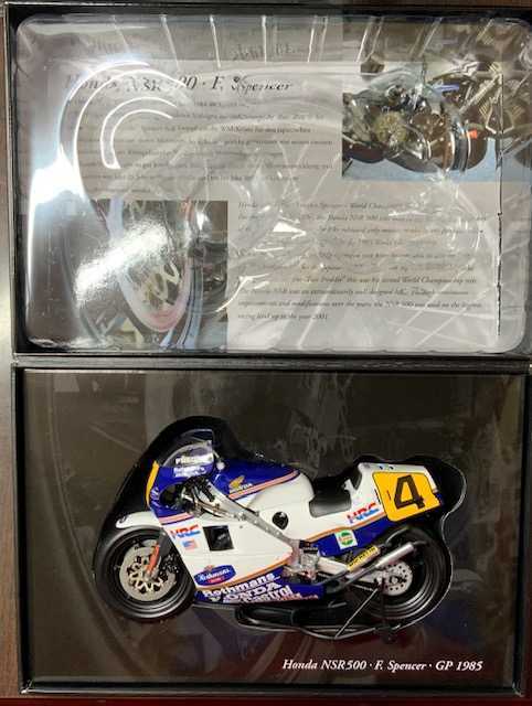 1円スタート!】ミニチャンプス 1/12 ホンダ NSR500 1985 1円スタート!】ミニチャンプス 1/12 ホンダ NSR500 1985