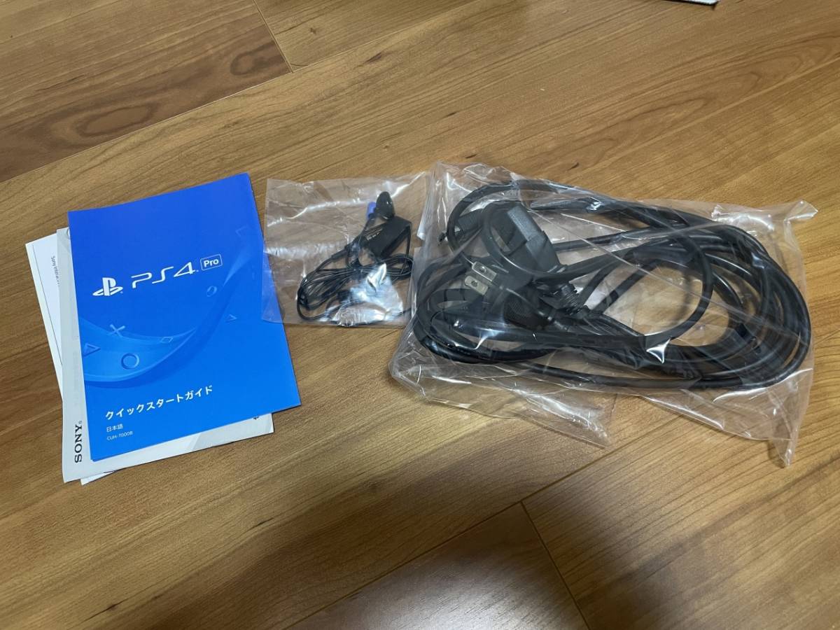 【送料無料】PlayStation 4 Pro ジェット・ブラック 1TB (CUH-7000BB01)　初期化済み