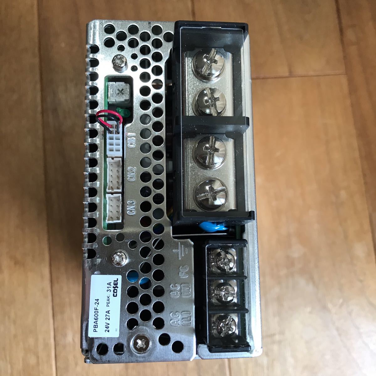 送料無料】 スイッチング電源 600W DC24V 27A出力 AC85~264V入力 AC